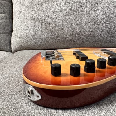 Sire Marcus Miller V9 2021 w/Upgrades - Brown Sunburst image 8