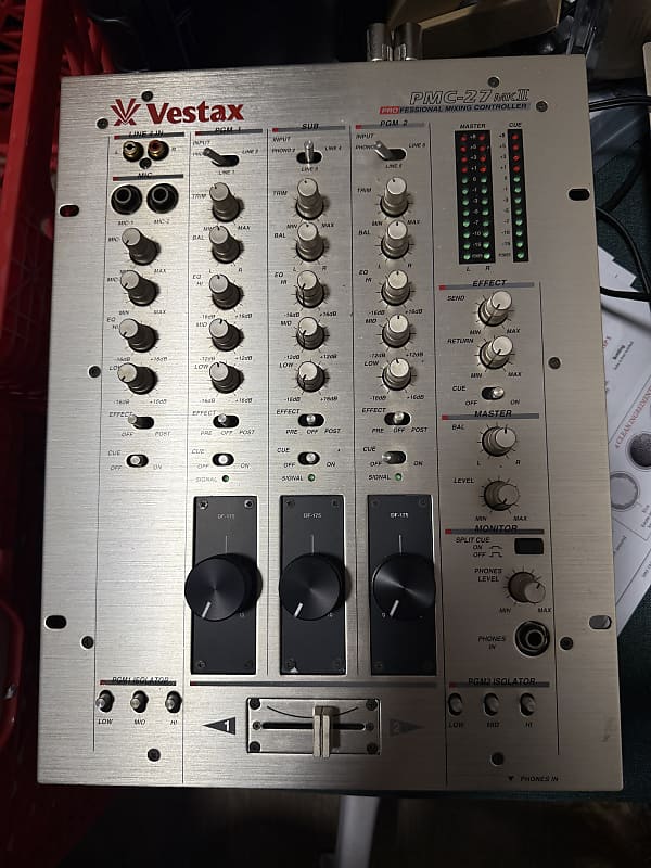 Vestax PMC-27 MKⅡ DJミキサー Vestax PMC-27 MK2 3 Channel Rotary DJ Mixer | Reverb