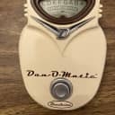 Danelectro DT-1 Dan-O-Matic Tuner 2010s - Cream