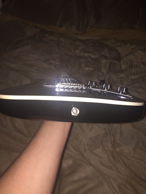 Aerodyne Medium Stratocaster: AST-M - FUZZFACED