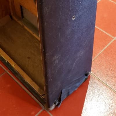 Vintage Guild 2x15 Empty Speaker Cabinet (As Is For Repair) image 9