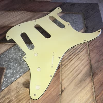 Real Life Relics Mint Green Stratocaster® Pickguard 3 Ply 11 Hole SSS   [PGE4] image 3
