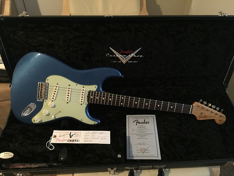 Fender Custom Shop 1959 Stratocaster 2005 NAMM Limited Edition Lake Placid Blue Relic image 1