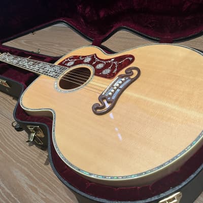 GIBSON SJ-200 Custom Vine in mint condition - new pictures added image 7