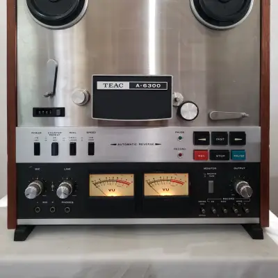 Vintage TEAC A-6300 Reel-to-Reel Tape Recorder In Good Condition image 1