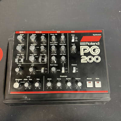 Roland PG-200 Synthesizer Programmer | Reverb