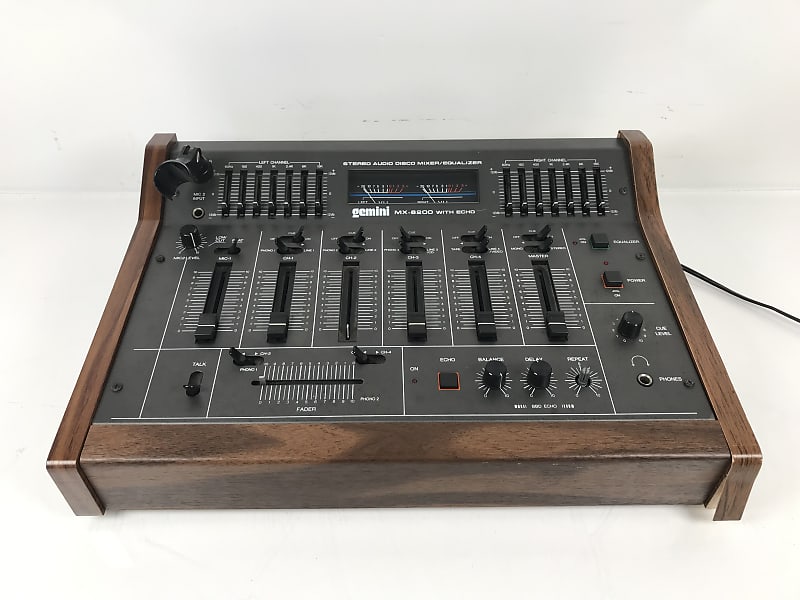 Gemini MX-8200 With Echo 80s Stereo Audio Disco Mixer/Equalizer