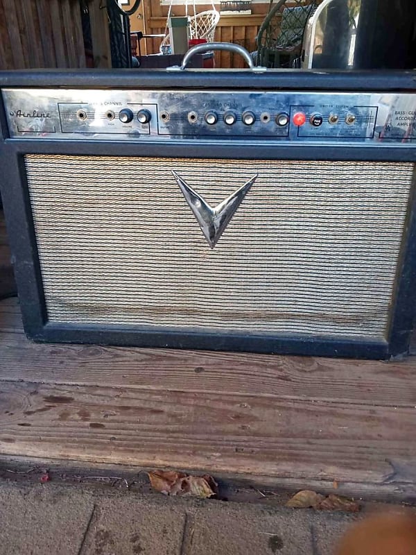Airline 629016 Guitar/ Bass/ Accordion Amp mid60s Gray Reverb