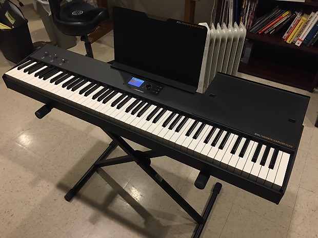 Studiologic SL88 Grand - with magnetic music stand and
