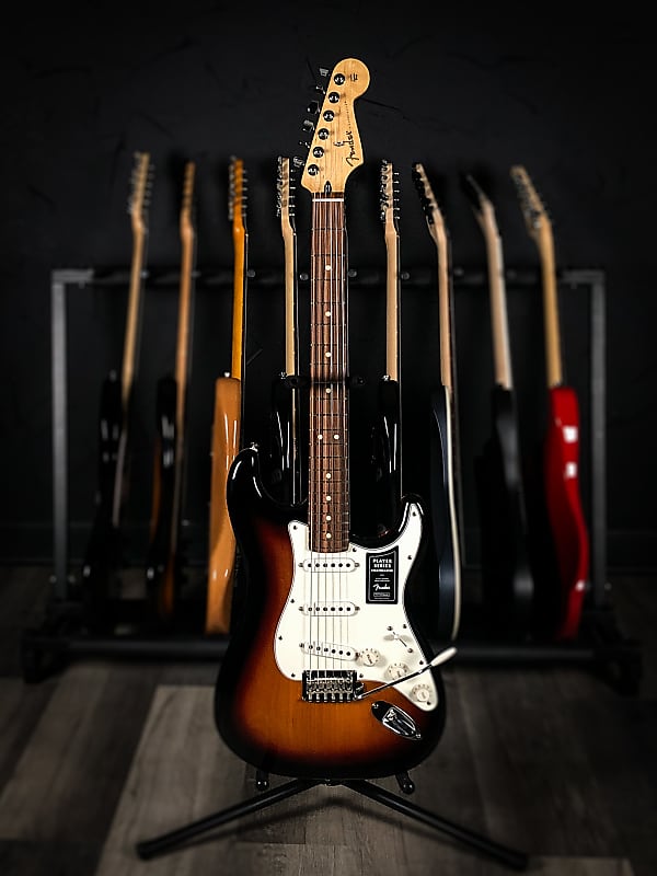 Fender Player Series Stratocaster - 3-Tone Sunburst image 1
