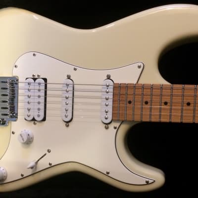 Kiesel delos 7 satin white オーダーモデル Such a classy satin white Delos 7 string. 💎