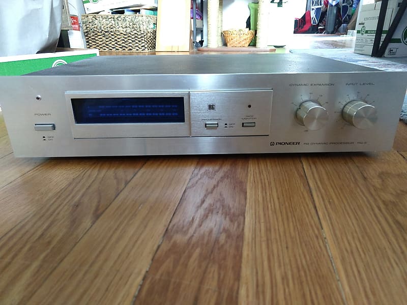 Pioneer rg 2 dynamic processor reverb