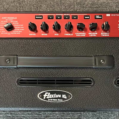 Line 6 Flextone XL 100-Watt 2x12