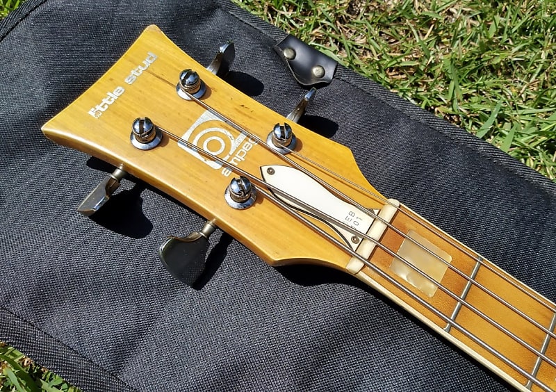希少★Ampeg 1970's★little stad★専用ハードケース付き Vintage 1970's Ampeg Little Stud Bass - Natural Finish