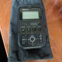 Roland R-07 2 Channel Handheld Recorder (DK 271)
