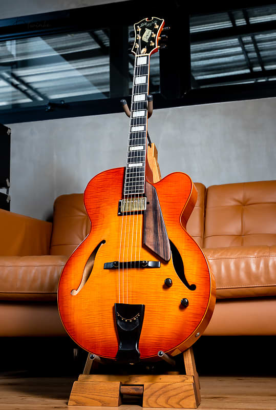 D'Aquisto Jazz Line DQ-JZ ( Jim Hall Model) - Cherry
