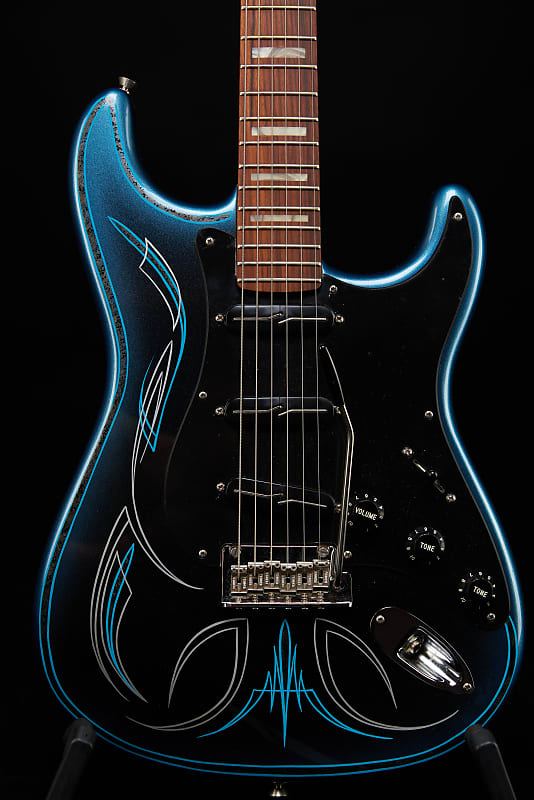 Fender Professional II 2022 - Blue with pinstripes image 1