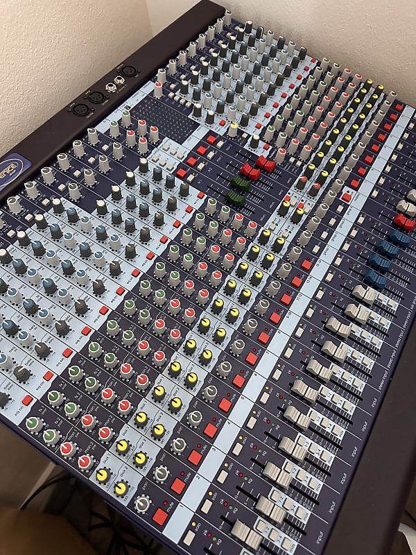 Midas Venice 240 24-Channel / 38-Input Mixing Console | Reverb