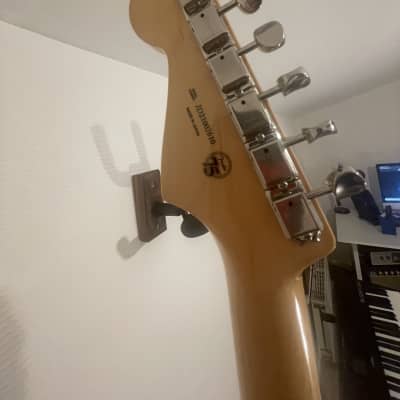 Fender Fender Traditional 60's guitar RW JAPAN LTD. 2022 - Sunburst image 6