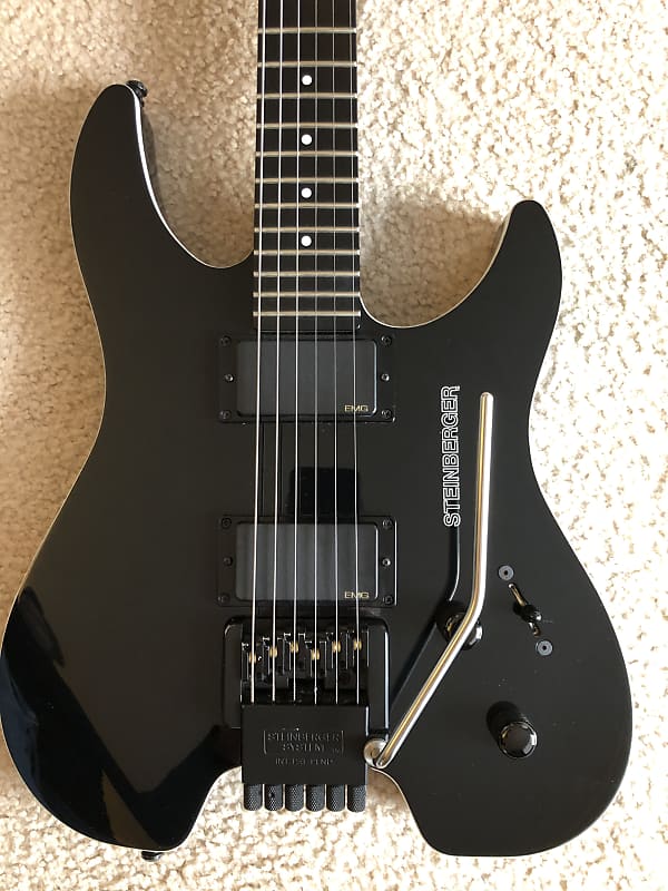 Steinberger GM-S2 2004 Black body with white binding