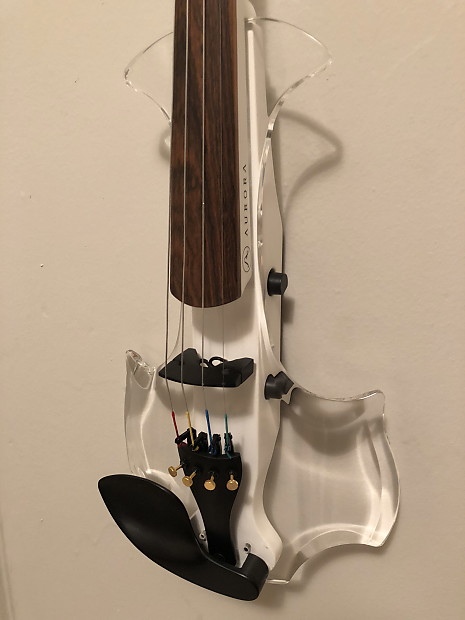 Aurora deals electric violin