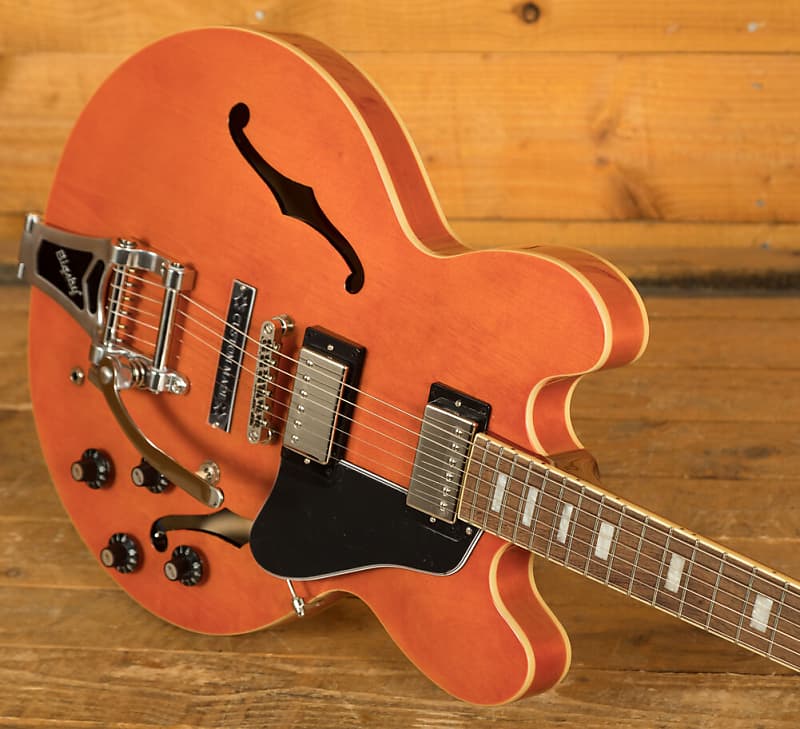ギター Epiphone ES-335 Bigsby Watermelon Red Epiphone Sweet and Soulful Semi-Hollowbody – Gibson