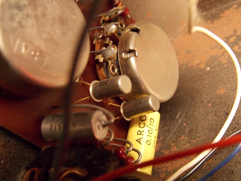Elka Dizzy Tone fuzz pedal. Ultra rare 1967 original. Thee