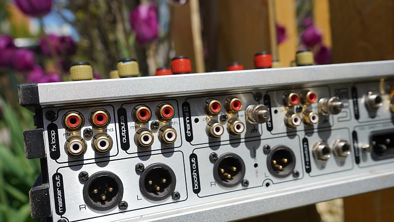Urei 1601S ミキサー UREI 1601S | Soundcraft - Professional Audio Mixers | English
