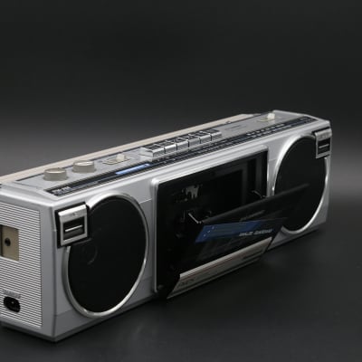 1985 Panasonic RX-FM25 Boombox, upgraded with Bluetooth, Rechargeable Battery and an LED Music Visualizer image 7