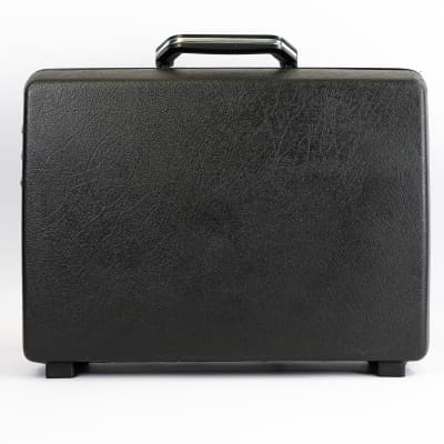 Samsonite Briefcase Guitar Amp 1 x 8 Combo - Portable Power with Pristine Sound image 5