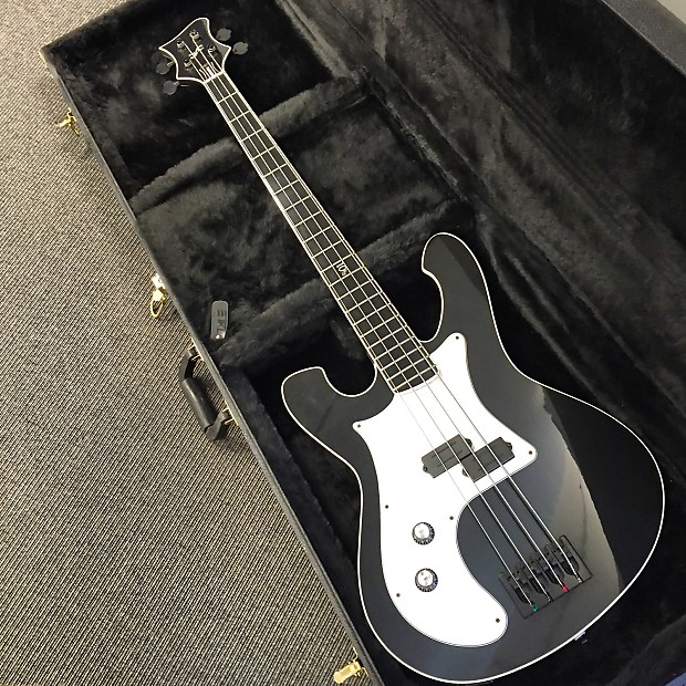 Rickenbacker store custom shop