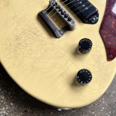 Knaggs Keya J D1 Relic 2020 - TV Yellow image 5