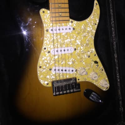 Fender Stratocaster Deluxe  2006 Tobacco burst image 3