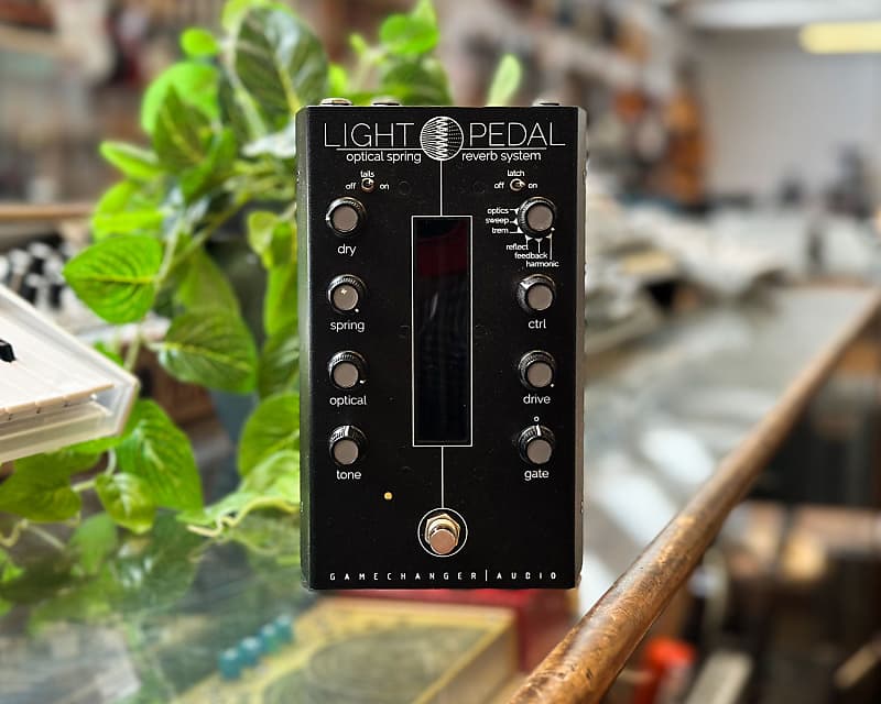 Gamechanger Audio LIGHT Pedal