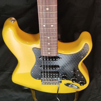 Fender Fender Stratocaster Graffiti Yellow HSS Standard Fat Strat FSR Special Limited Edition 1 of 100 2005 for sale