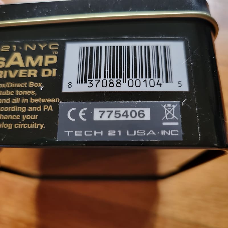 Tech 21 Sansamp Bass Driver & DI Vermillion Red Limited Edition