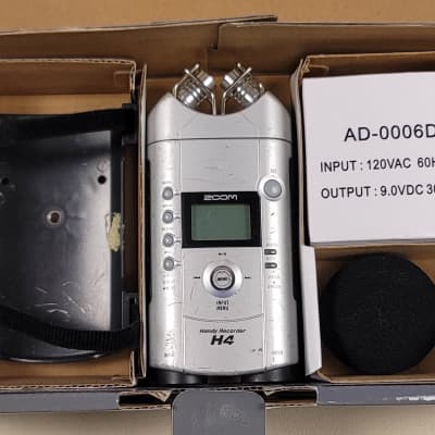 Zoom H4 Handy Recorder & Accy's Software - Gray image 1