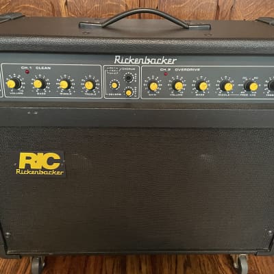 Late 80's Rickenbacker RG-90 2x12 combo for sale
