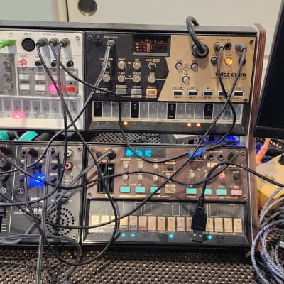 Korg FM2 Synth, 4 Mixer (w/power supply), Volca Drum Digital Percussion, Korg Sequenz Volca Rack (2x2) Rack System for Volca 2020s