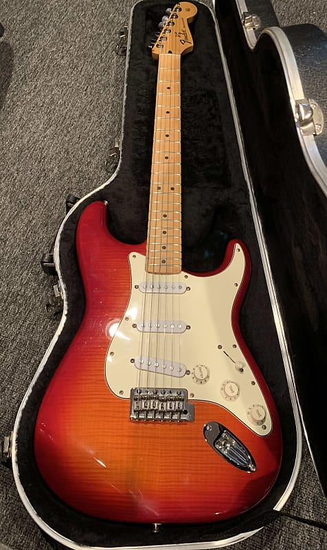 Fender Stratocaster Strat Plus Top 2015 - Aged Cherry Burst image 1
