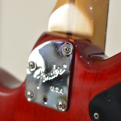 Fender Toronado USA Deluxe Series 2002 - Trans Red image 15