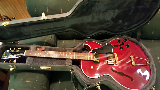 Gibson ES-135 Vintage Sunburst 1995（中古）［デジマートSALE