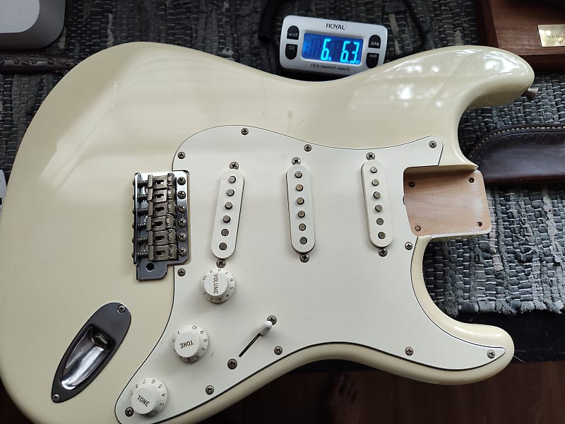 Fender Stratocaster ST-62 CIJ 2002-2004 Vintage White All Original Loaded  Body Japan