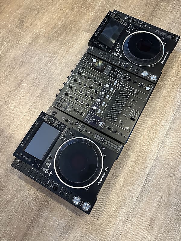 Complete DJ Setup! Pioneer DJ CDJ-2000NXS2 & DJM-900NXS2 + Complete DJ Setup! Pioneer DJ CDJ-2000NXS2 & DJM-900NXS2 +