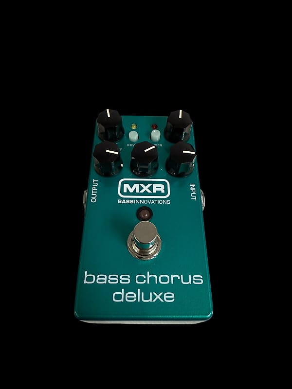 【MXR】M83：bass chorus MXR M83 Bass Chorus Deluxe Pedal | Sweetwater