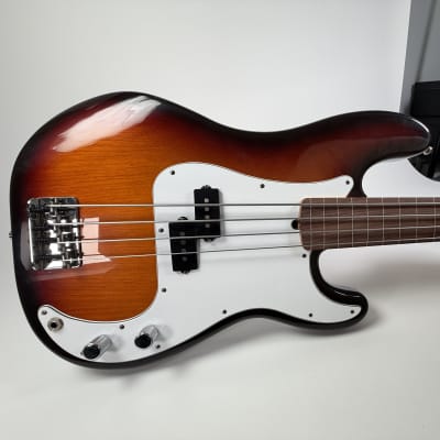 ベース Fender American Standard Precision Bass Fender American Standard Precision Bass - Olympic White