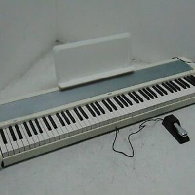 Korg B1 White Pianoforte Elettrico con Tasti Pesati e Altoparlanti image 2