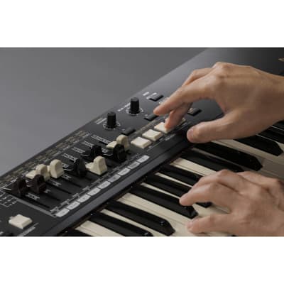 Hammond M-Solo 49 Key Performance Keyboard; Black image 5