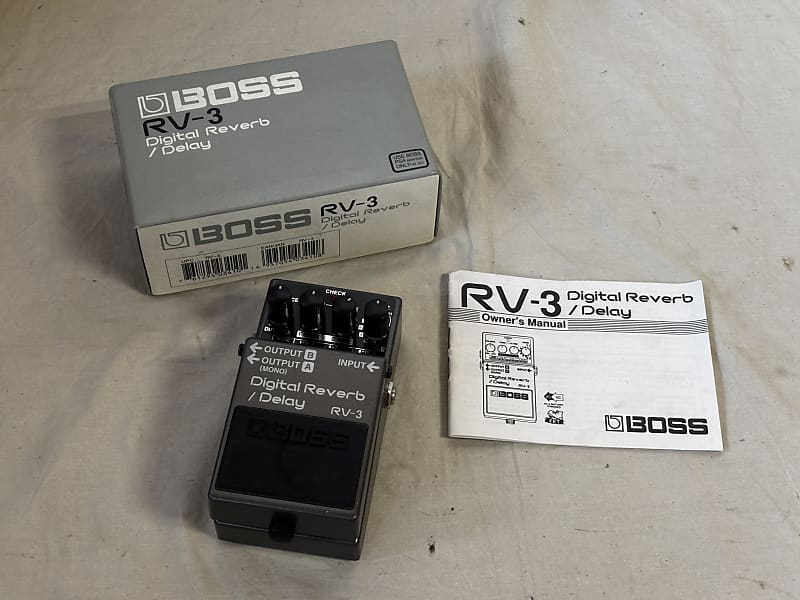 BOSS RV-3 Digital Reverb/Delay ピンクラベル Boss RV-3 Reverb Guitar Effect Pedal Made in Taiwan Pink