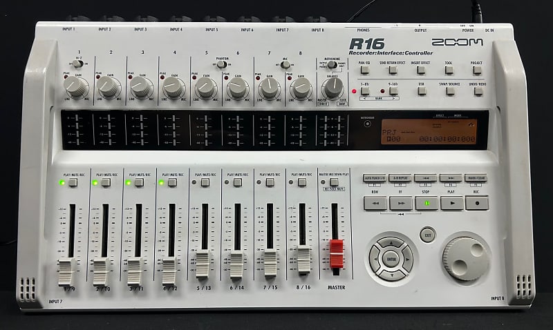 Zoom R16 USB Audio Interface / Digital Multitrack Recorder